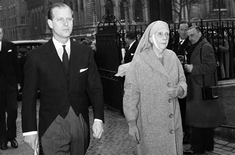 Prince Philips Mom Saved Jews During Wwii Sisters Married Nazis