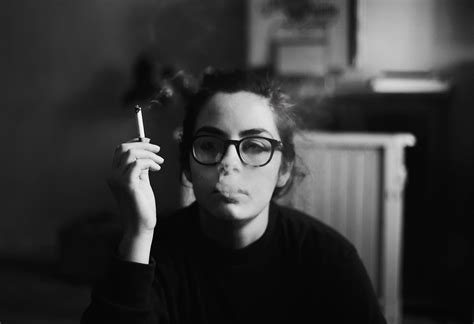 4527887 Smoking Monochrome Women Cigarettes Glasses Women With