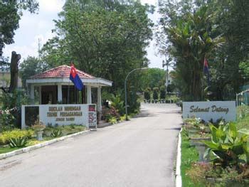Kolej vokasional perdagangan johor bahru. Kolej Vokasional Perdagangan Johor Bahru