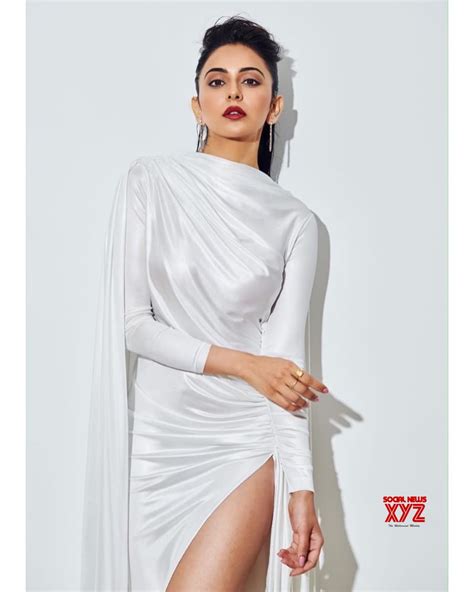 Actress Rakul Preet Singh Glam Stills From Nykaa Femina Beauty Awards 2020 Social News Xyz