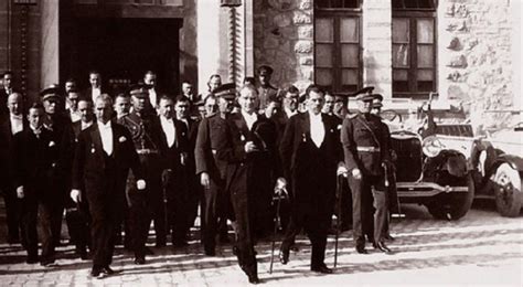 Mustafa kemal ataturk was born as mustafa to zubeyde hanim and ali rıza efendi. Mustafa Kemal Atatürk'ün Cumhuriyet sözleri - Haberleri ...