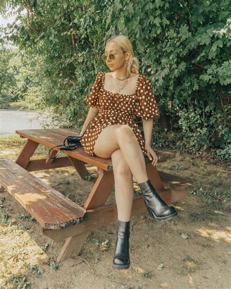 𝓷𝓲𝓬𝓸𝓵𝓮 𝓪𝓵𝔂𝓼𝓮 On Instagram “just A Girl Sitting On A Picnic Table