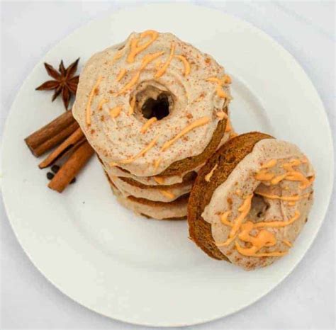 Anyways, i hope this keto granola recipe and my other low carb breakfast ideas give you a great start to your day. Keto Pumpkin Cream Cheese Donuts, A Fall Favorite ...