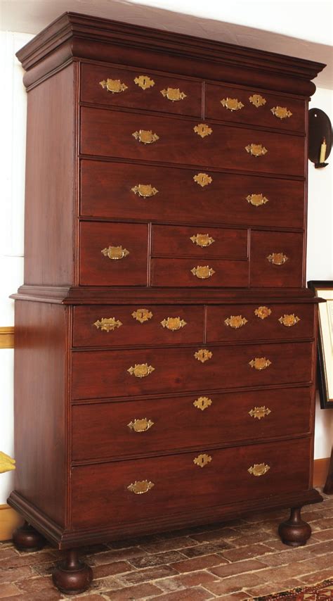 Very Rare William And Mary Walnut Chest On Chest New York Circa 1725