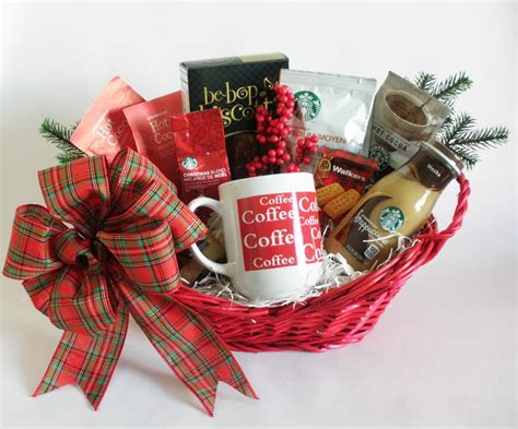 Give a gift from the heart with something homemade. 40 Best Christmas Gift Basket Decoration Ideas - All About ...
