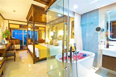 Completely Renovated In A Chic Modern Thai Style The Honeymoon Suite