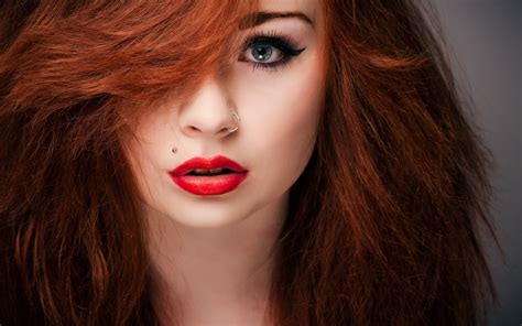masaüstü yüz kadınlar kızıl saçlı model portre uzun saç mavi gözlü ağız açık