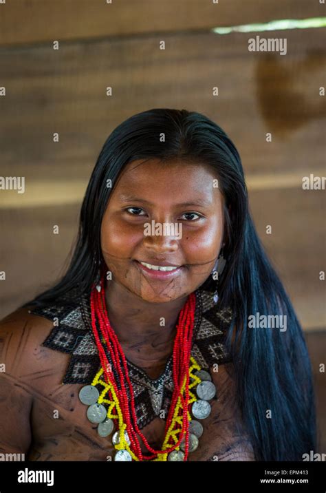 Panama Province De Darién Bajo Chiquito Femme De La Tribu Indienne