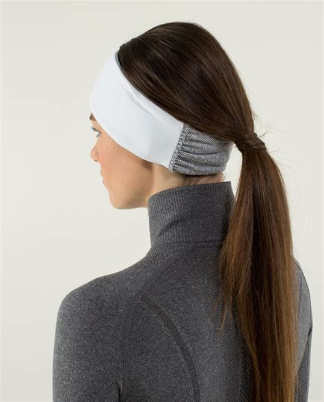 Lululemon Frosty Run Ear Warmer White Heathered Herringbone