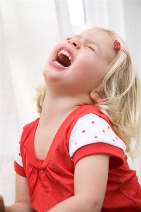 Nhs On Twitter Parenting Toddlers Temper Tantrums Baby Habits