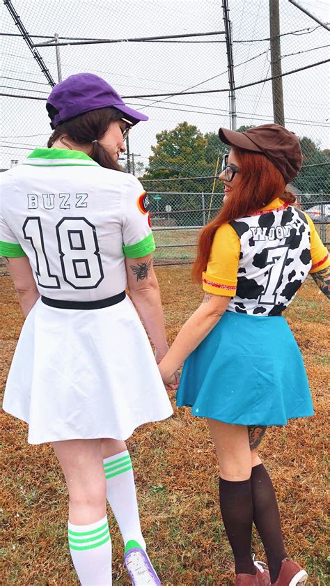 Creating your own a league of their own costume, made famous by the 1992 movie based off the rockford peaches baseball team, will be fun and empowering! Simplicity 8432 + Simplicity 9432 - A League of Their Own + Toy Story hybrid costume | Cosplay ...