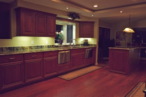 Photo grey kitchen cozinha cinza via stylecurator modern. DEKOR™ Solves Under Cabinet Lighting Dilemma With New LED ...