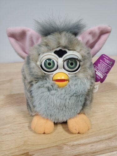 1998 Vintage Electronic Furby Model 70 800 Graywhite Furpink Ears