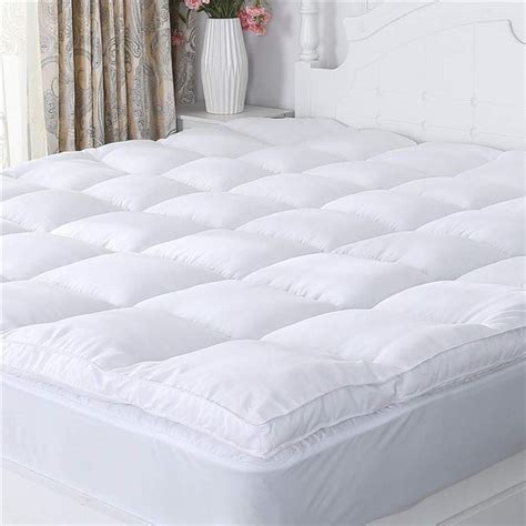 China Customized Breathable Comfort Hotel Mattress Topper Manufacturers