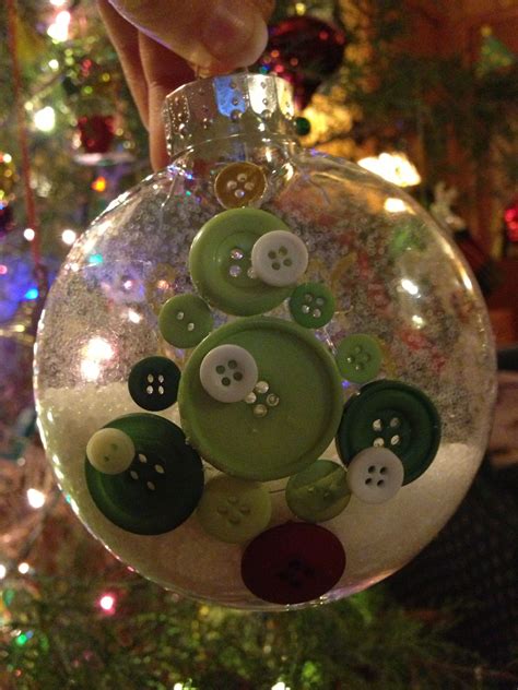 Diy Button Ornaments Button Ornaments Diy Buttons Christmas Bulbs