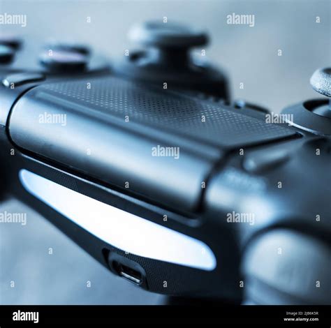 Wired Controller Hi Res Stock Photography And Images Alamy