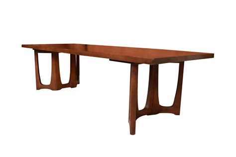 20.5 wide x 20.5 deep x 11 inches highshortest table measures:20.5 wide x 20.5 deep x 9 inches high. Mid Century Broyhill Brasilia Sculpted Coffee Table