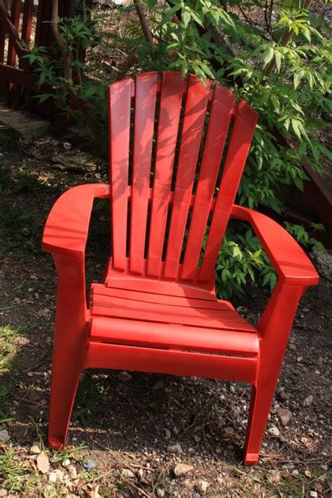 I cheated and used a rustoleum paint + primer combo in flat white as my first. How To Repaint Plastic Lawn Chairs And Furniture (With ...