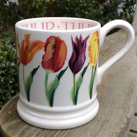 EMMA BRIDGEWATER Original Spring Flowers Tulips 1 2 Pint MUG