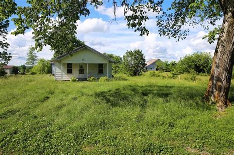 > houses in usa · for sale & rent · up to €50,000. 2 Homes For Sale In West Plains, Mo. Howell Country, 5 Acres