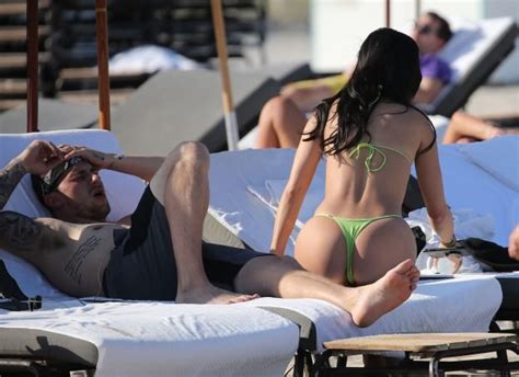 Bre Manziel Flaunts Her Booty In A Green Thong Bikini Photos