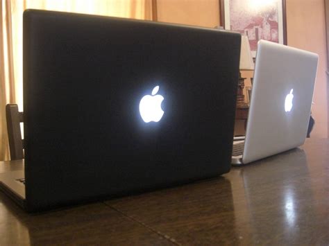 Does The Apple Logo Light Up Macrumors Forums