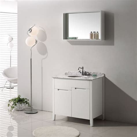 With customizable options for woods and stains, we truly deliver the best options for you. amish+made+bathroom+vanities | BATHROOM CABINET HAMPER ...