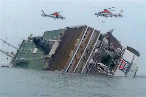 Rescuers Rush To South Korean Ferry Accident The New York Times