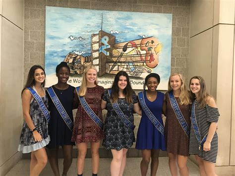 Meet The Homecoming Queen Candidates The Knight Crier