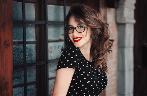 Glasses Woman Brunette Girl Smile Model Lipstick Wallpaper Coolwallpapersme