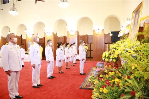 2564 สำนักงานศาลยุติธรรม เผยแพร่ข่าวแจกสื่อมวลชน ระบุว่า สุริยัณห์ หงษ์วิไล โฆษกศาลยุติธรรมเปิดเผยว่า เมื่อวันที่ 28 มิ.ย. ลงนามถวายพระพร เนื่องในโอกาสวันเฉลิมพระชนมพรรษา ...