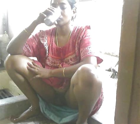 Indian Housewife Saree Lift My All Time Favarite Photo X Vid Com