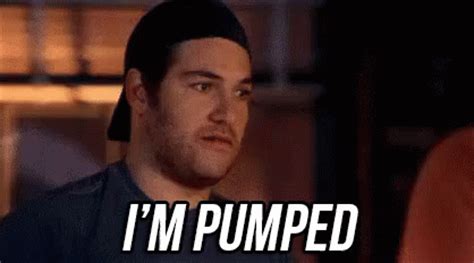 I M Pumped Up Happy Endings GIF Happyendings Pumpedup Adam Pally Discover Share GIFs