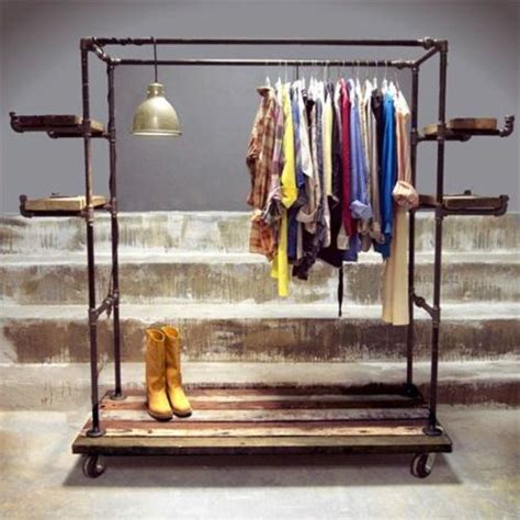 Ein kleiderständer hilft nicht nur dabei, deine kleidung zu organisieren. Kleiderständer selber bauen - 25 DIY Garderobenständer ...