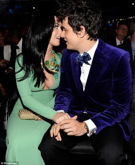 Katy Perry Flaunts Her Breasts In Plunging Dress At The Grammys 2013