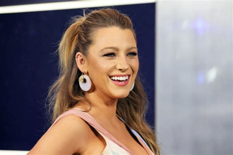 Blake Lively Posts Sultry Selfie With Brunette Hair Following It Ends With Us Casting News
