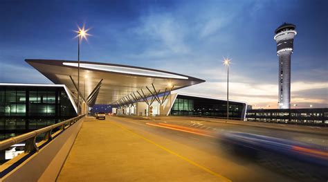 It is the arrivals hall, with immigration. Аренда авто в аэропорту Куала-Лумпура (Kuala Lumpur ...