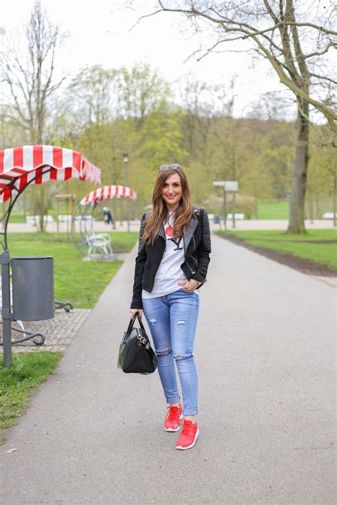 Auch die adidas trainingsanzüge für herren sehen nicht nur stylish aus, sondern ermöglichen mit funktion, komfort und flexibilität eine starke performance beim sport. Footlocker Speacial: Adidas Zx Flux Verve Metallic Schuhe ...