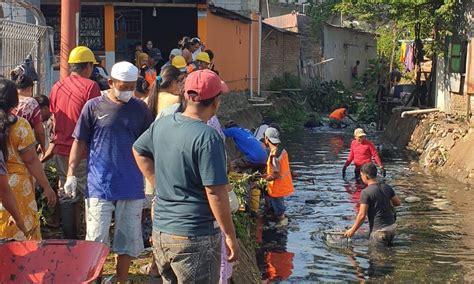 Kolaborasi Pelindo Regional Lakukan Bersih Bersih Sungai Di Kaluku