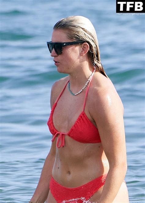 Alessia Russo Is Pictured Relaxing On Holiday In Italy 56 Photos