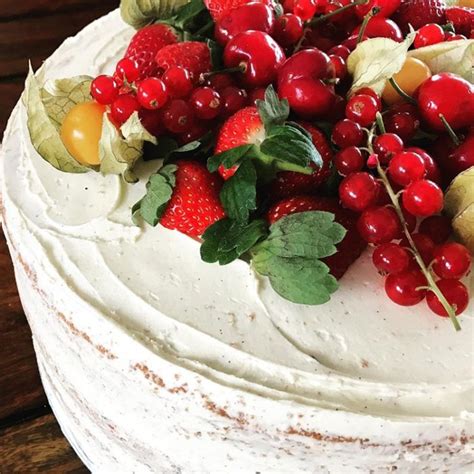 Victoria Semi Naked Cake With Seasonal Fruits Fanny S Fancies