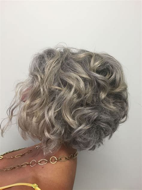 Suitable, dyeing techniques at home. Short curly bob. Transitioning to grey. | Curly hair ...