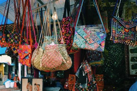 Best Delhi Markets For Shopping And What You Can Buy