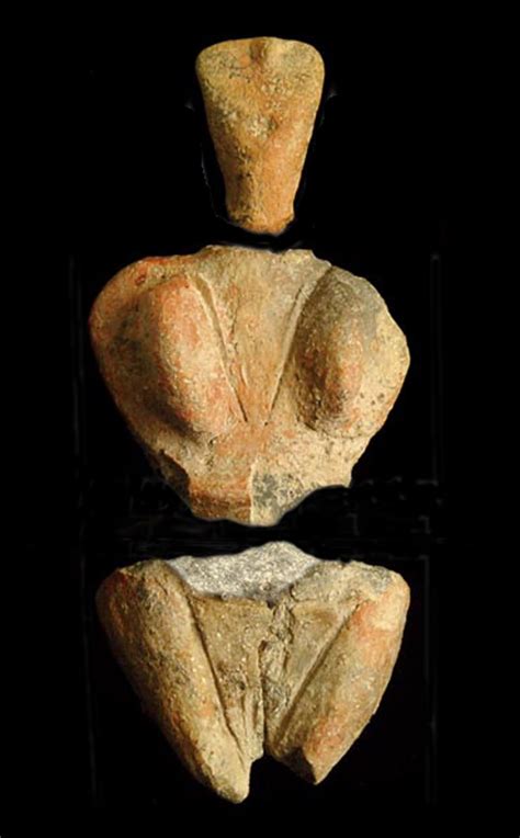 Déesse Mère Ou Déesse De La Fécondité Découverte Sur Le Site De Skorba 4400 4100 Bce