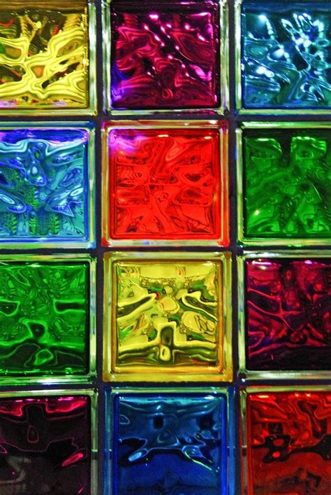 Pin De Opale Em Multicoloured Vidro Colorido Bloco De Vidro Decoração
