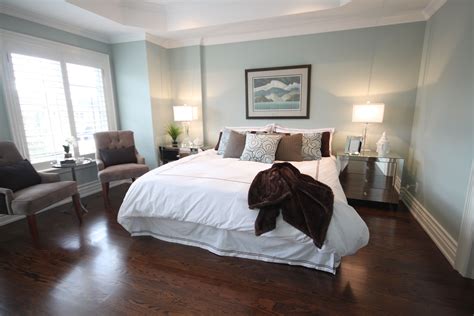 Gorgeous Guest Bedroom Walls Are Silver Marlin 2139 50 Bm Guest