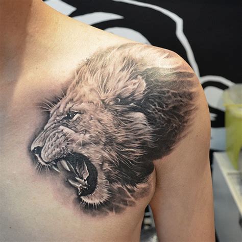 35 Cool Lion Tattoo Designs For Men