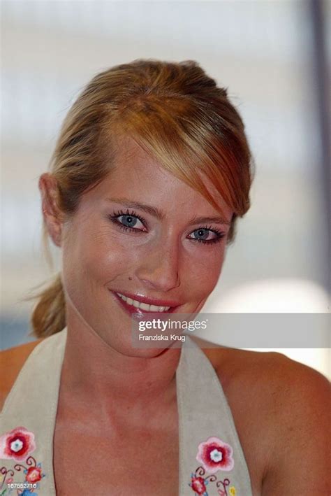 Schauspielerin Florentine Lahme Posiert In Der Sat1 Lounge News Photo