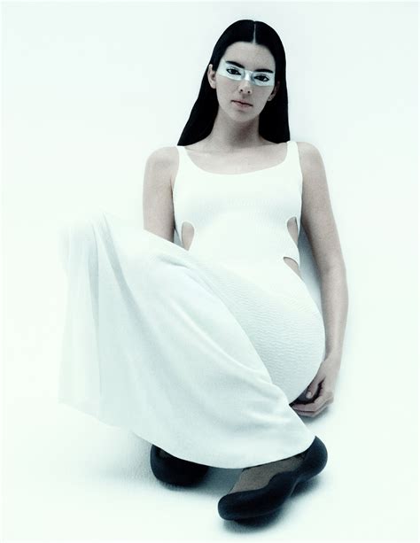 Kendall Jenner Covers Vogue Italia April 2023 Talking Struggle — Anne