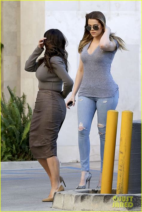 Full Sized Photo Of Kim Kardashian Goes Back To Brunette Hair Steps Out
